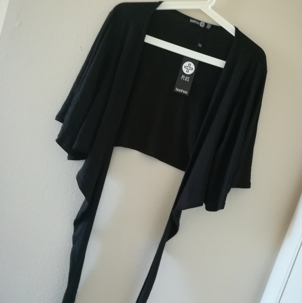 Boohoo Tie Front Crop Top